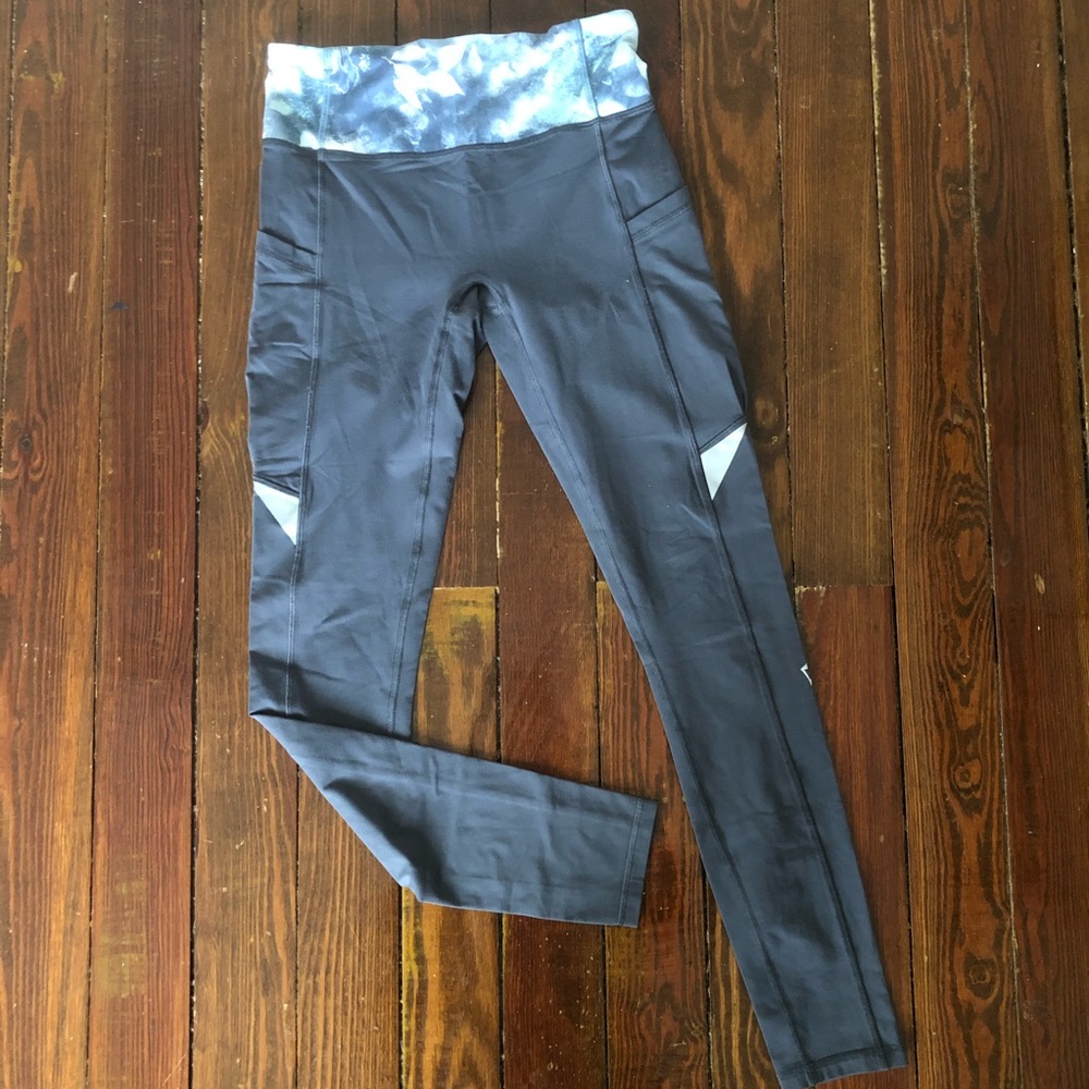 Ivivva Charcoal Grey Legging w/ Flower Print Waist